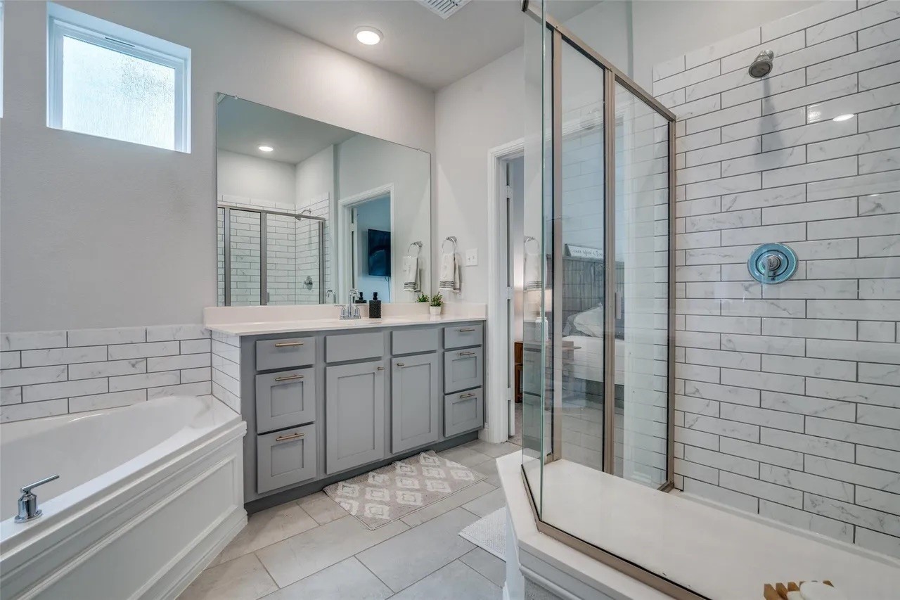 8221 Hampton Drive Rowlett TX 75089