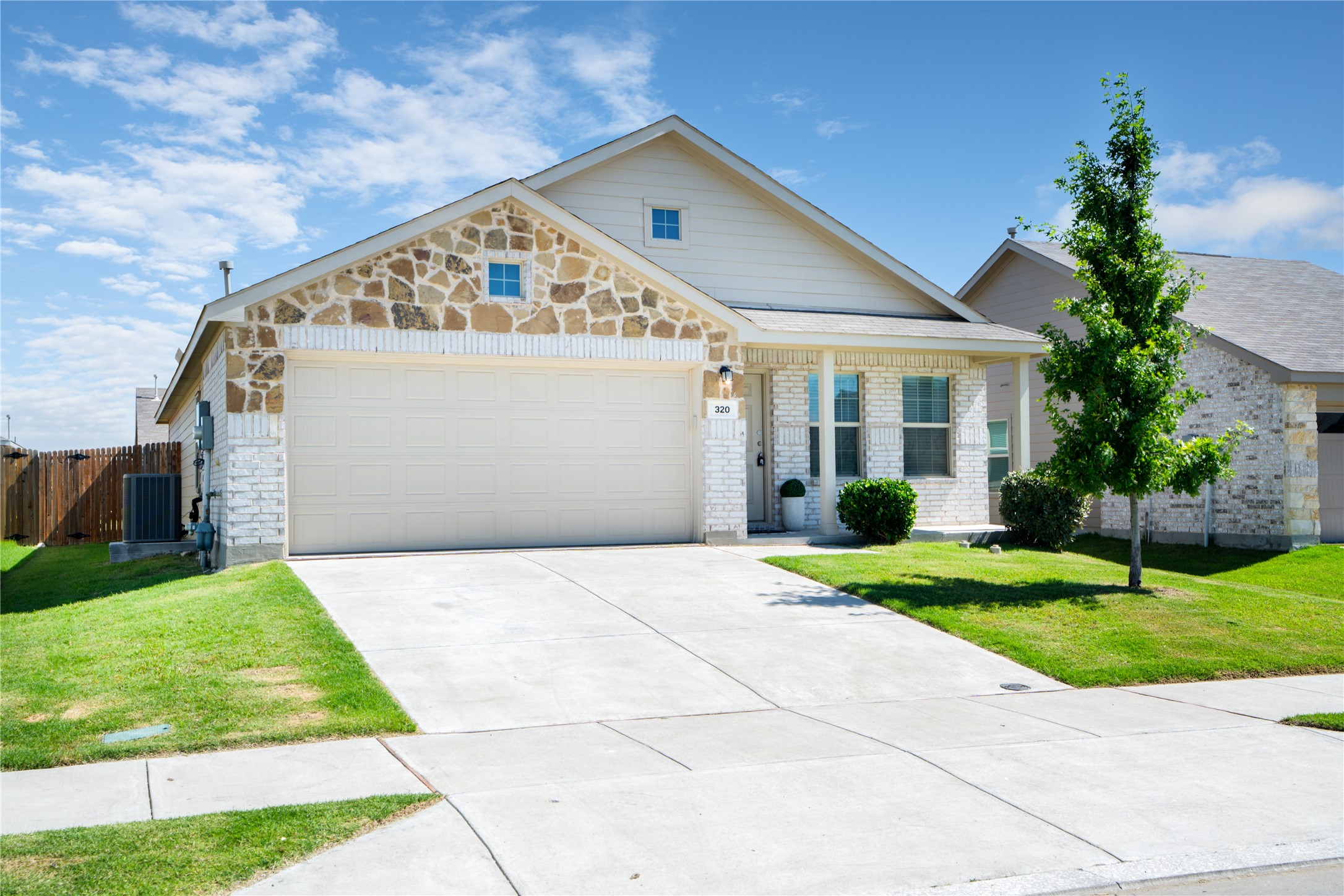 320 Red Rock Trail Fort Worth TX 76052