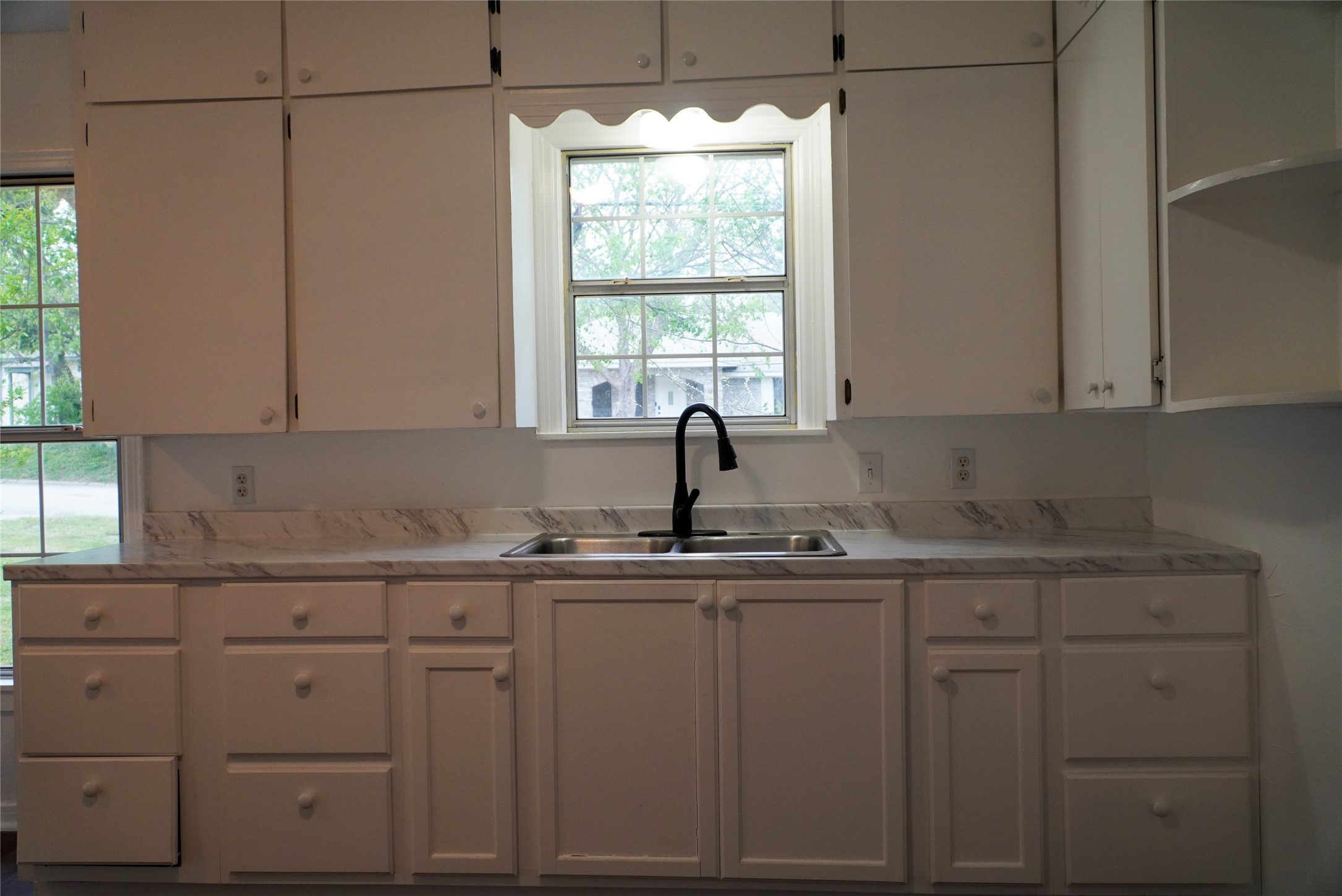403 N Fairview Street Keene TX 76059
