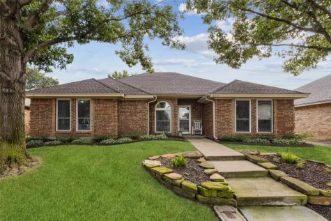 990 Camden Drive Lewisville TX 75067