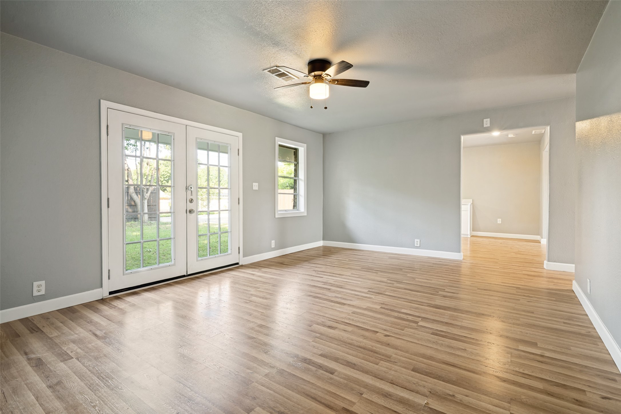 4401 Ivy Drive Mesquite TX 75150