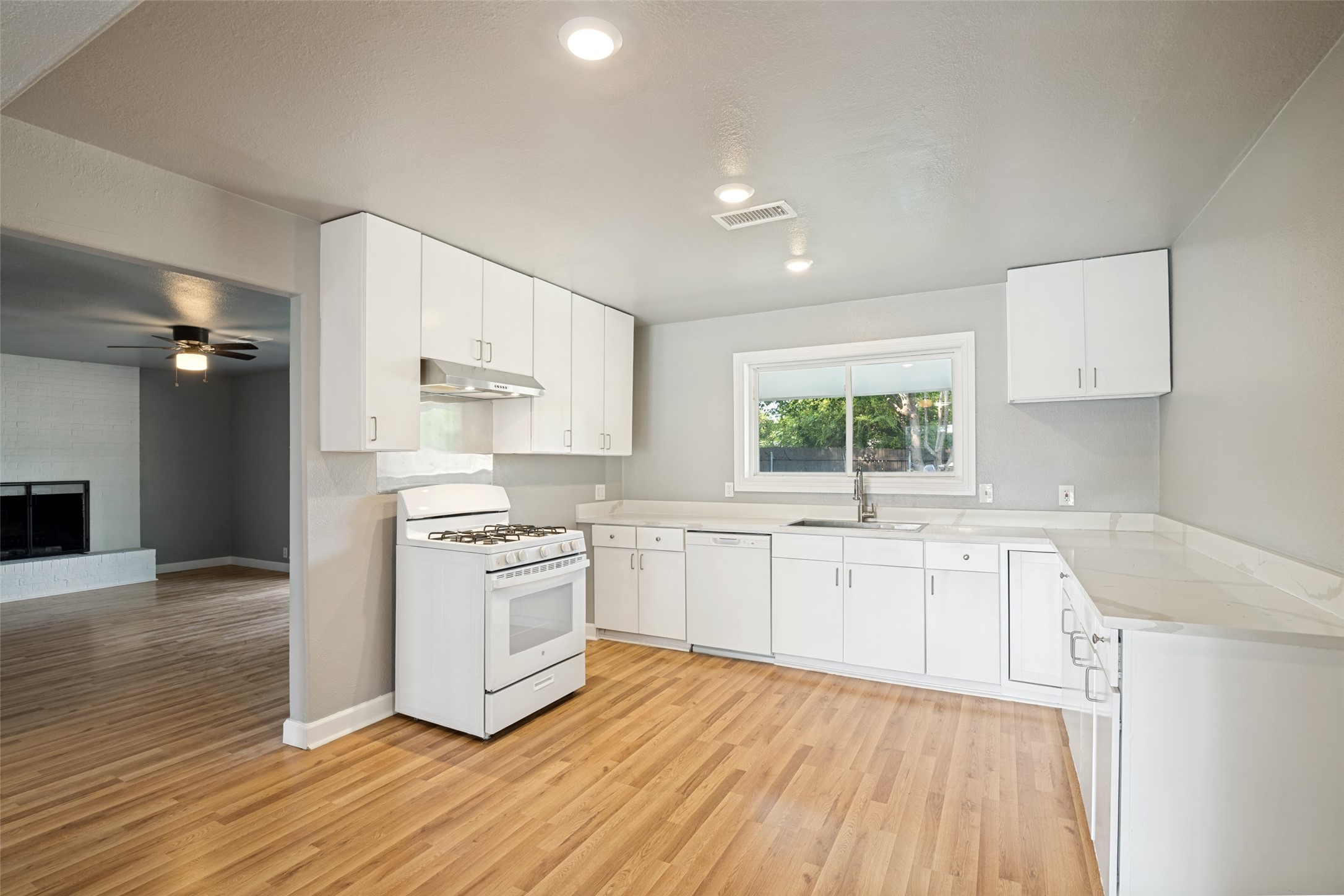 4401 Ivy Drive Mesquite TX 75150