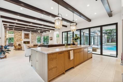 13919 Hughes Lane Dallas TX 75240