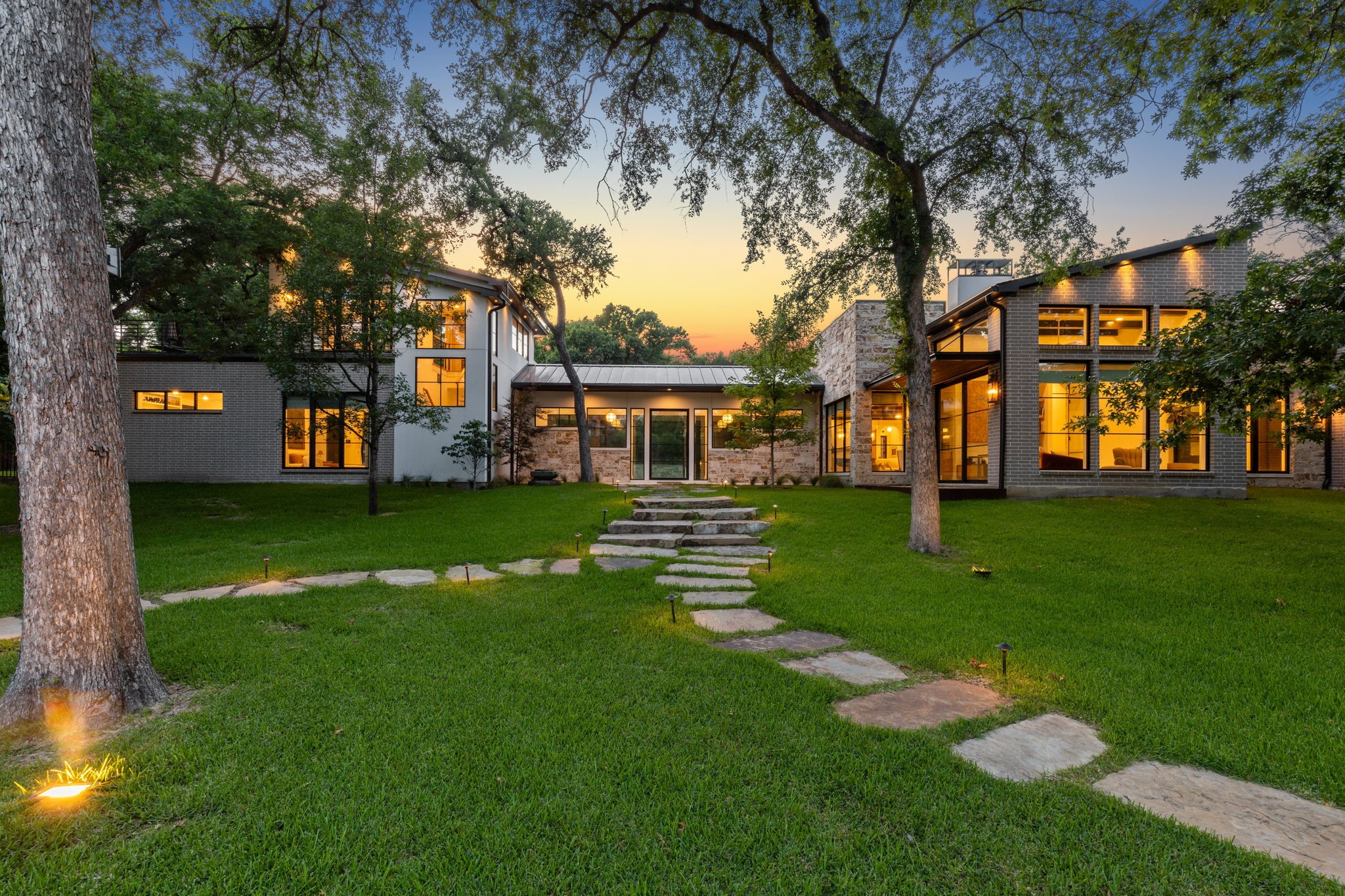 13919 Hughes Lane Dallas TX 75240