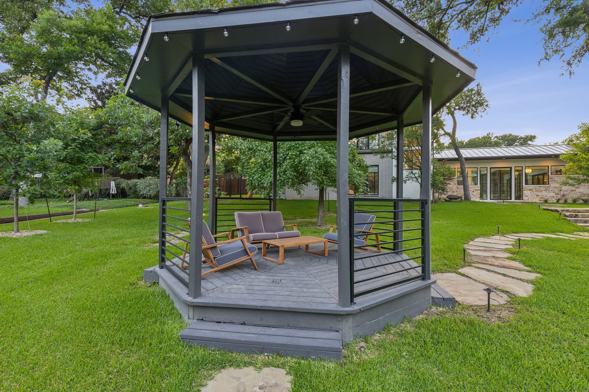 13919 Hughes Lane Dallas TX 75240