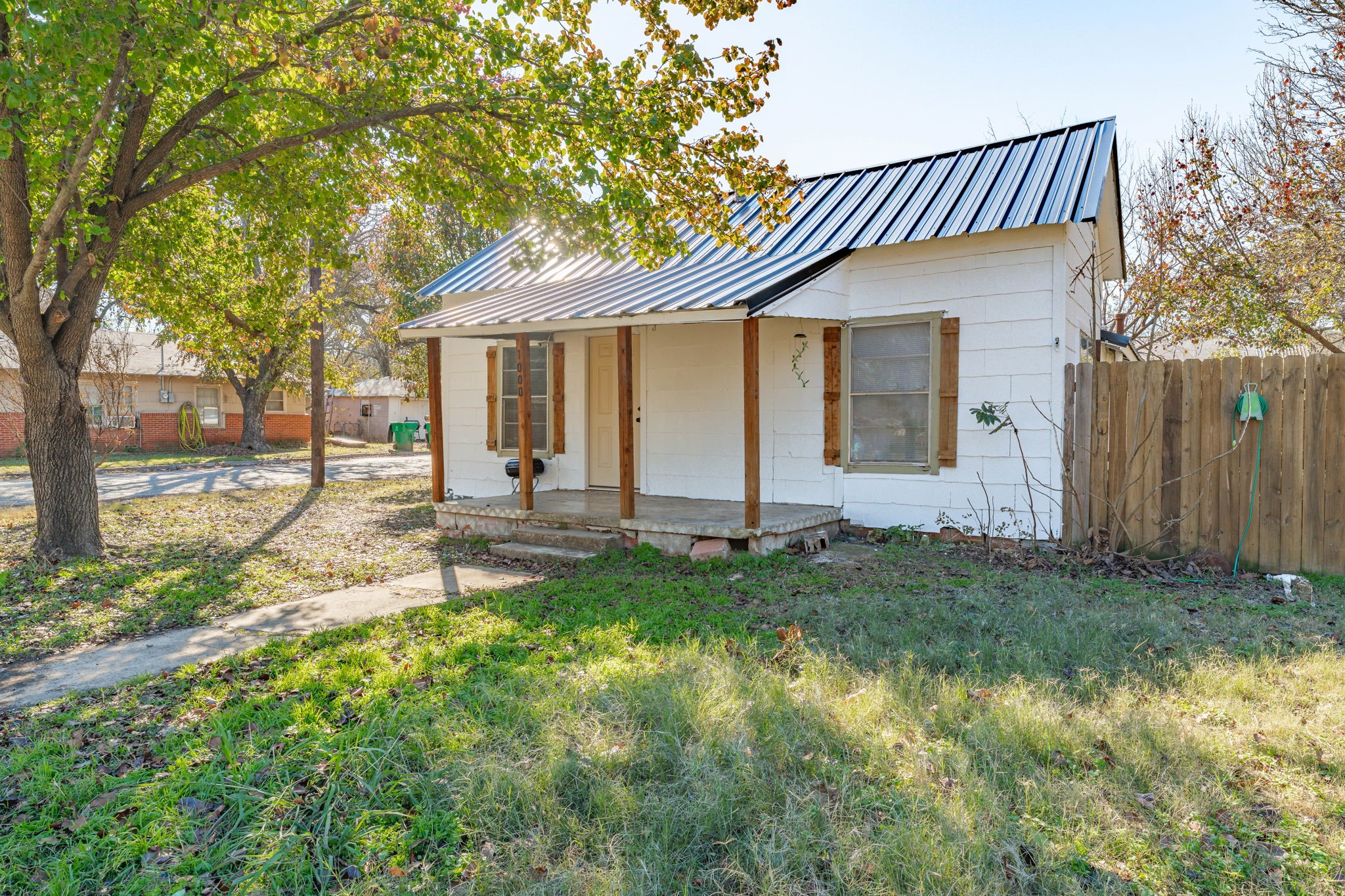 1000 N Clinton Street N Stephenville TX 76401