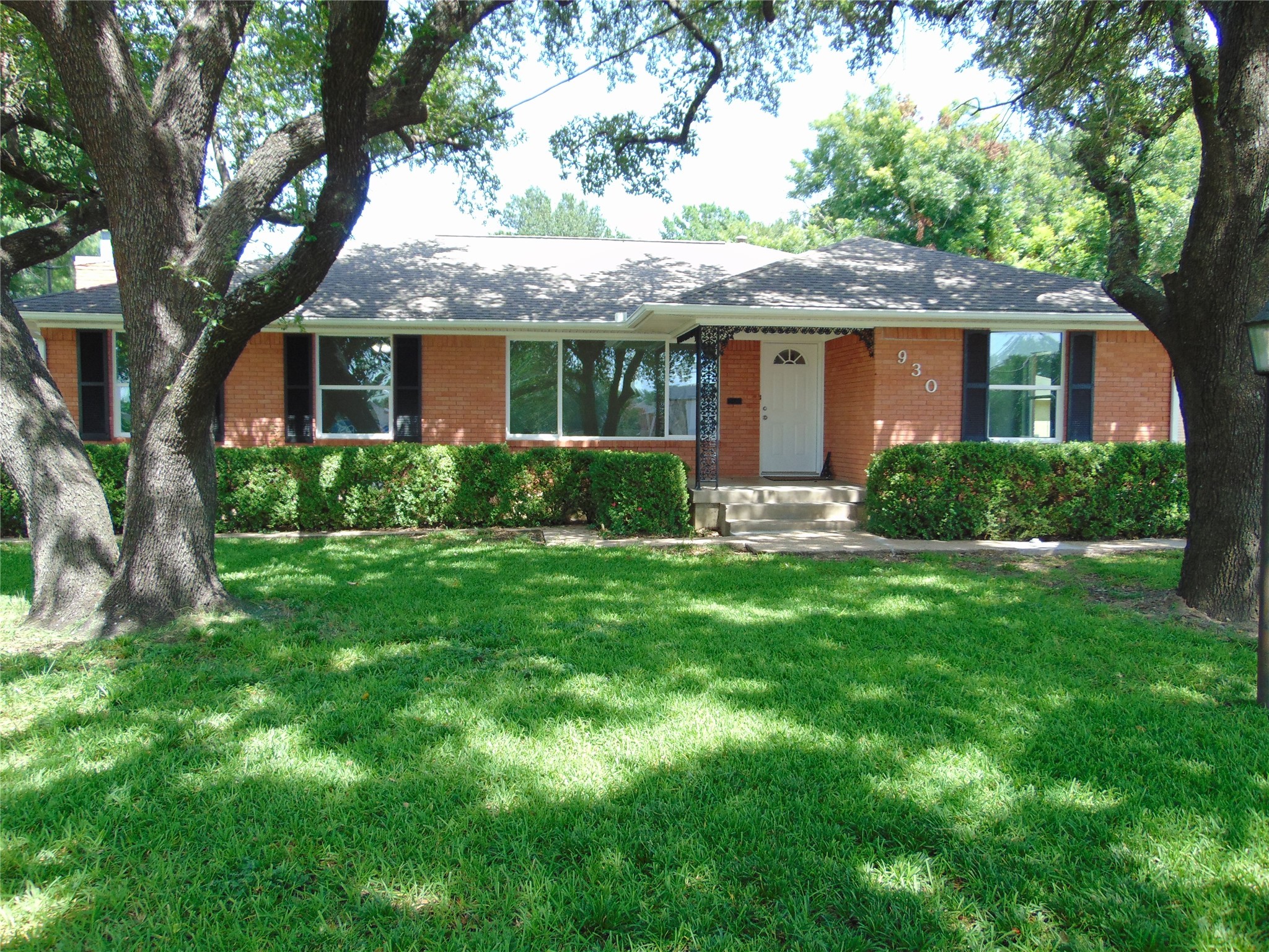 930 S Bryan Belt Line Road Mesquite TX 75149