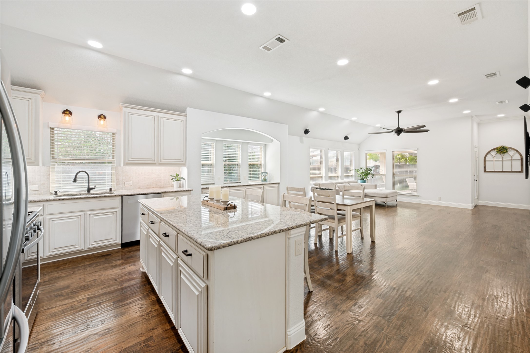 713 Marietta Lane Aubrey TX 76227