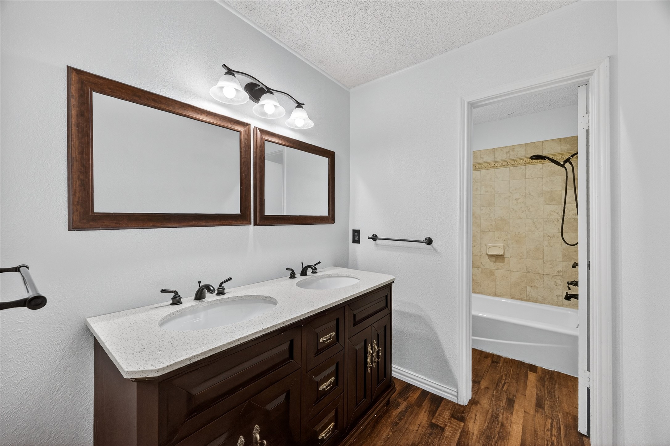 1517 Yorkshire Drive Mesquite TX 75149