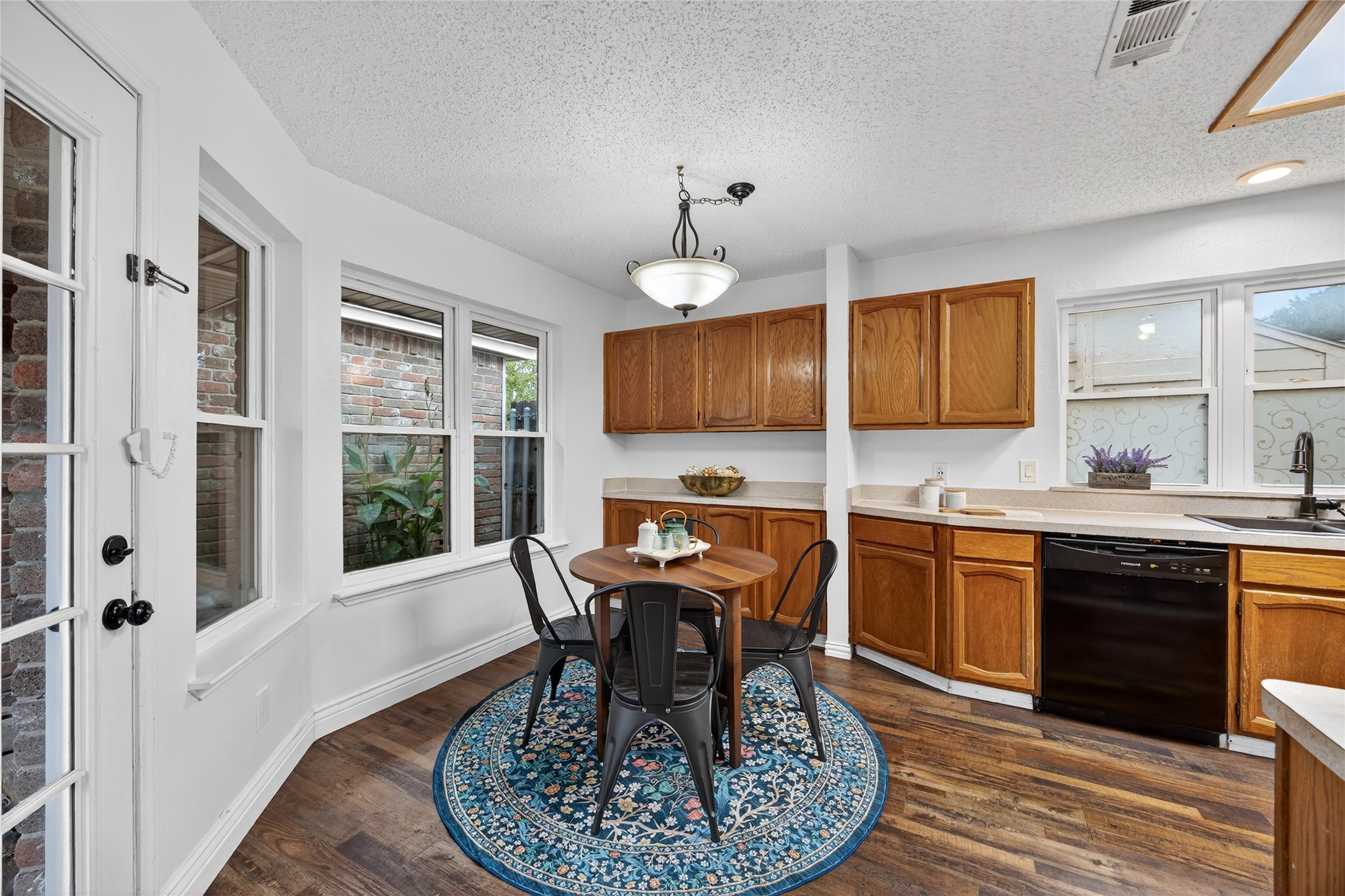 1517 Yorkshire Drive Mesquite TX 75149