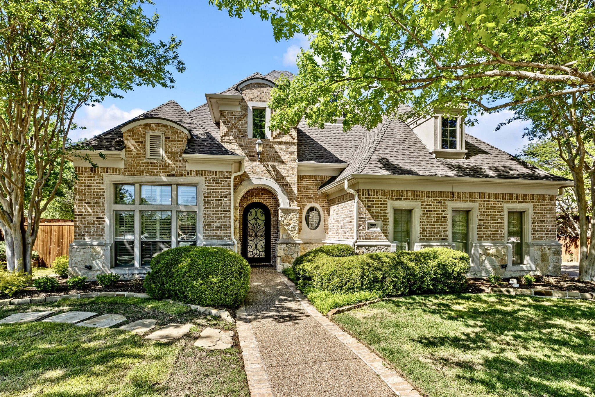 908 Kingsbury Court Allen TX 75013
