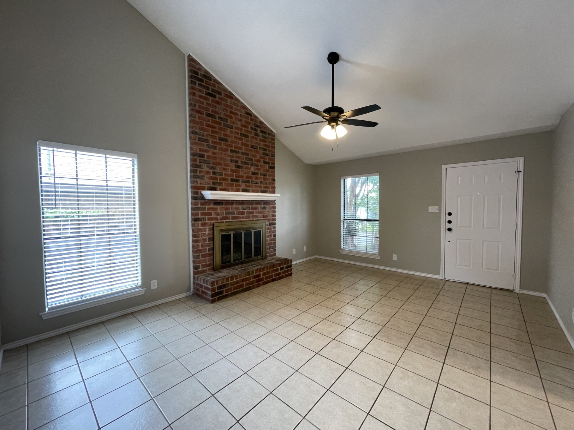 4104 Green Acres Circle Arlington TX 76017