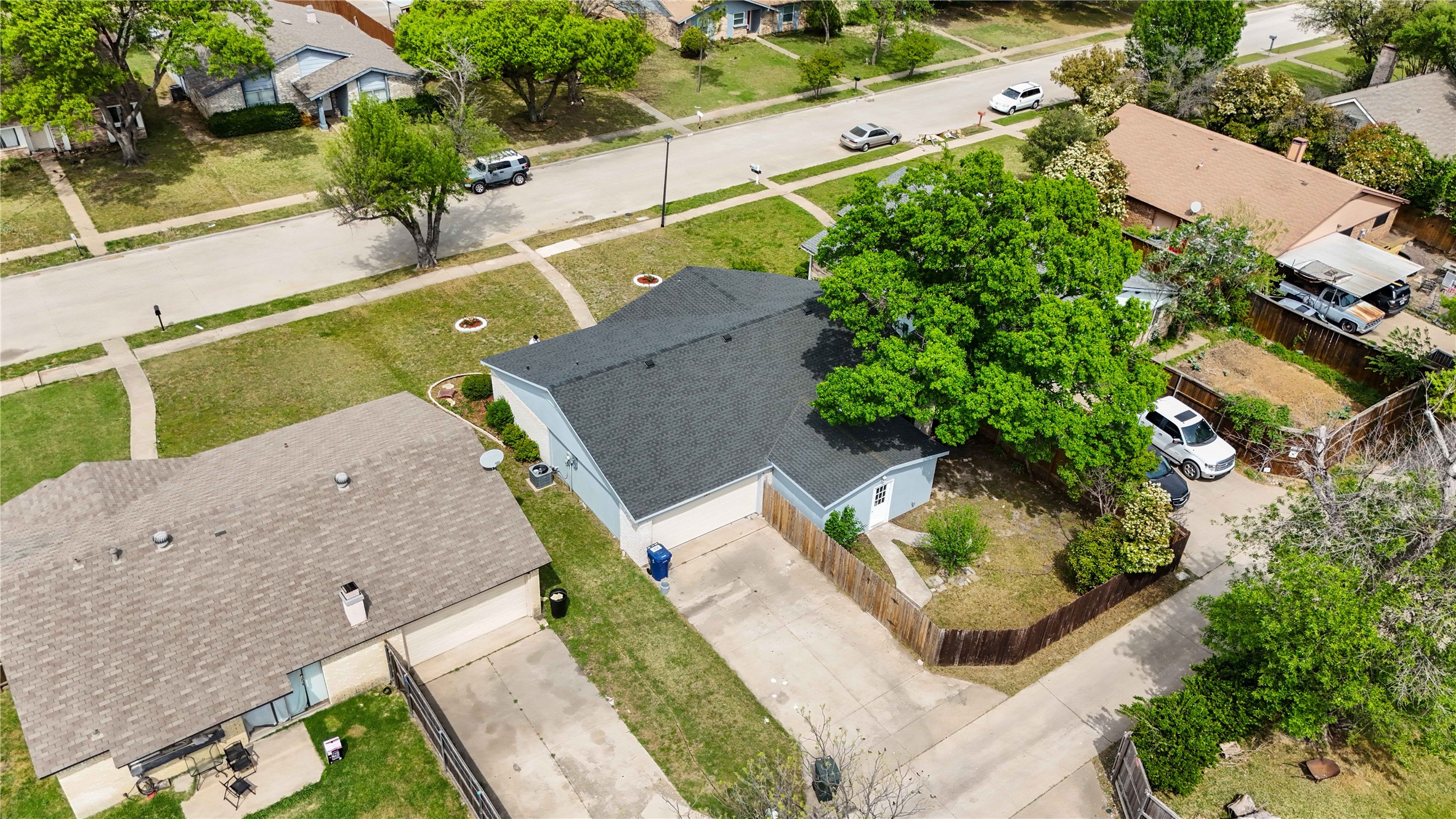 2822 Chariot Lane Garland TX 75044