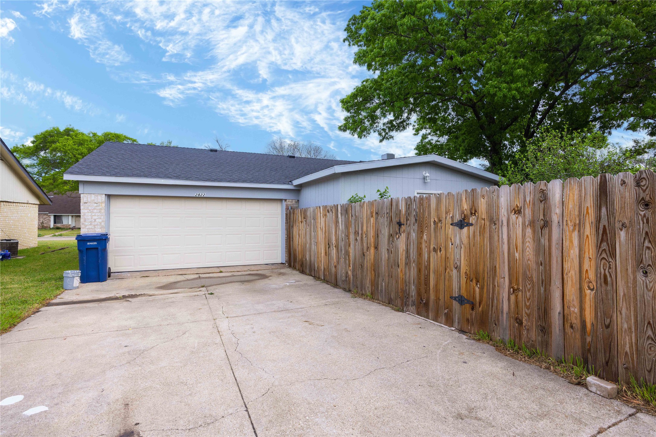 2822 Chariot Lane Garland TX 75044