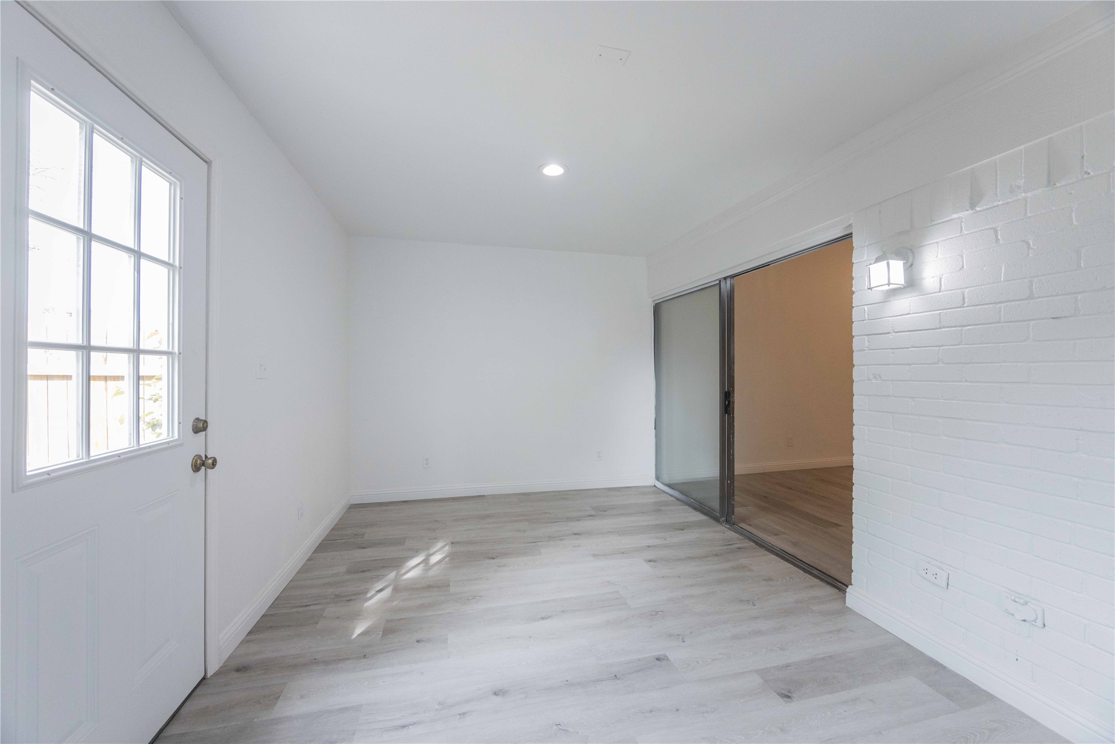2822 Chariot Lane Garland TX 75044