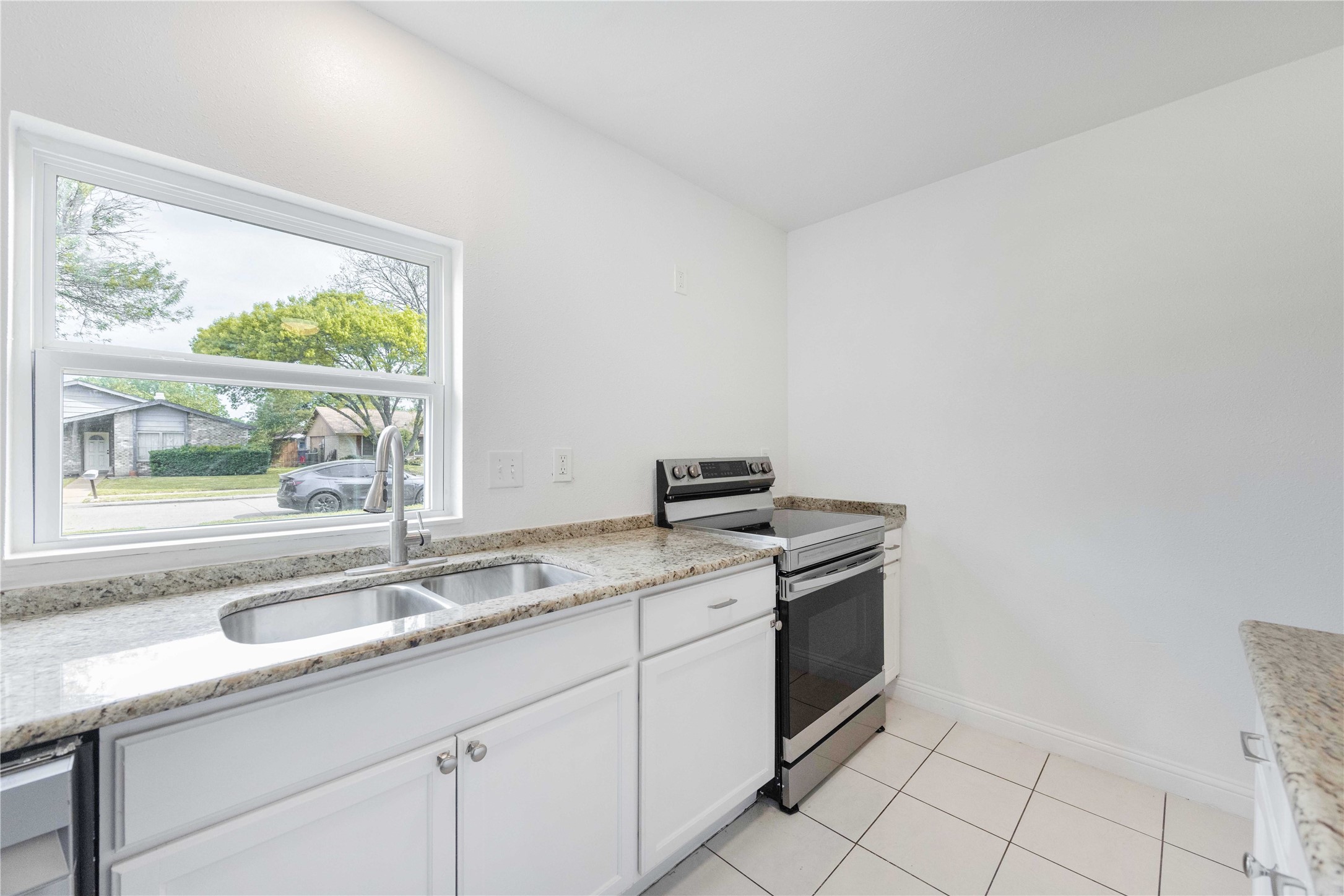 2822 Chariot Lane Garland TX 75044