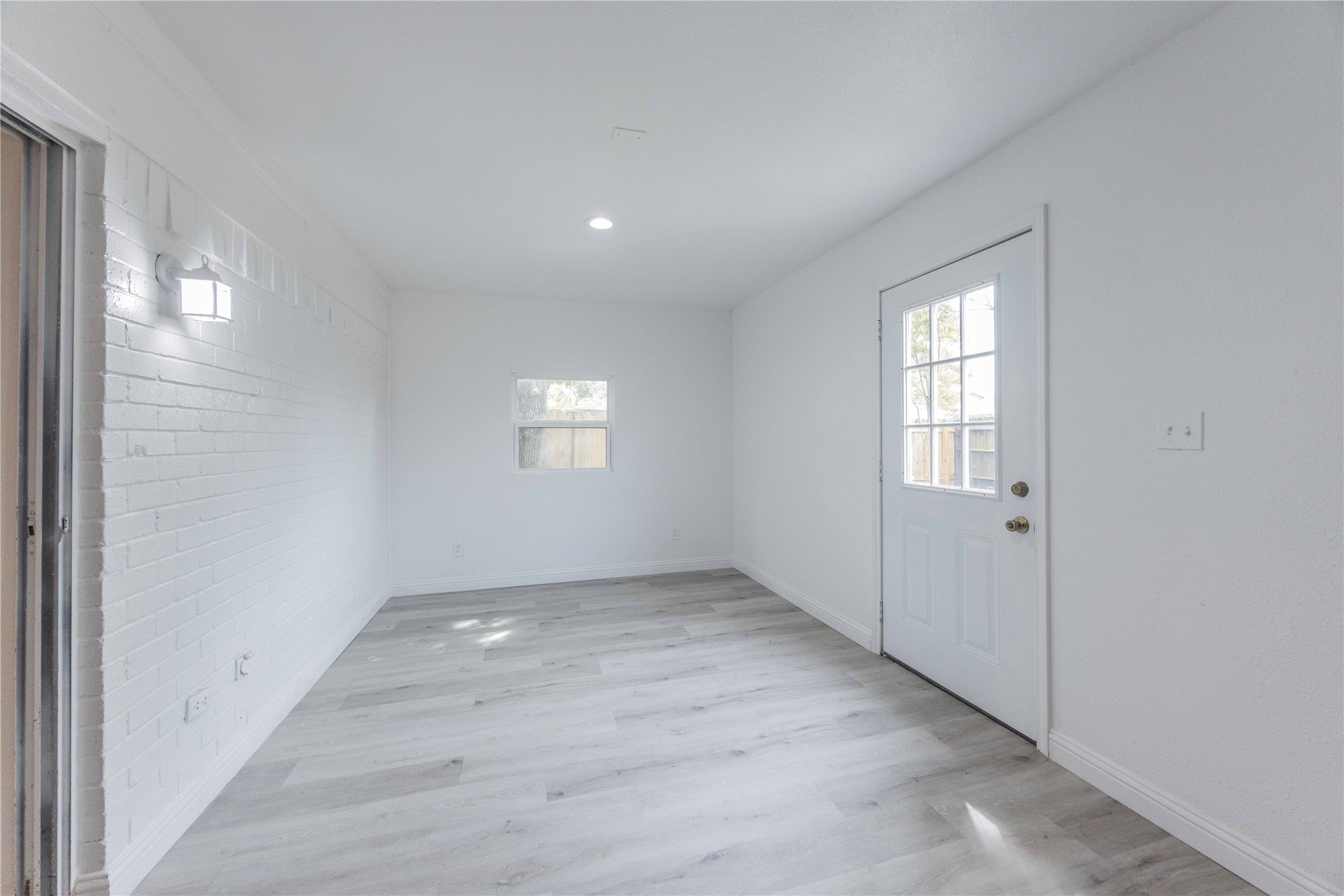 2822 Chariot Lane Garland TX 75044