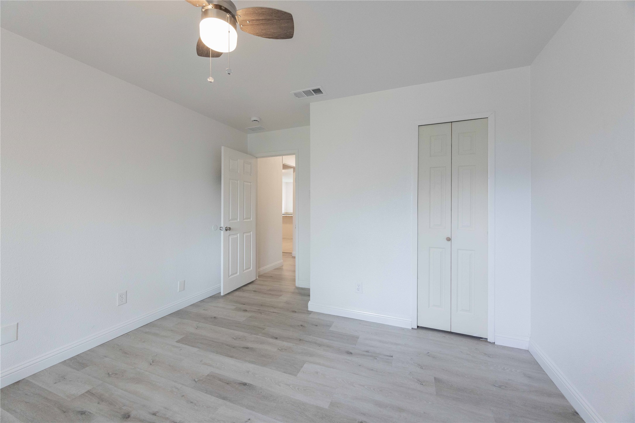 2822 Chariot Lane Garland TX 75044