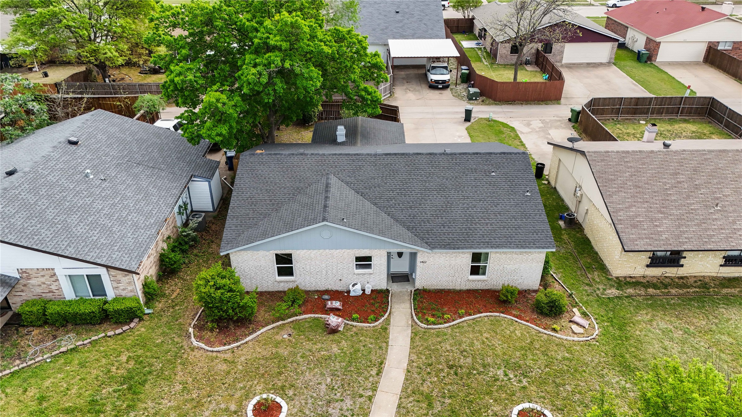 2822 Chariot Lane Garland TX 75044