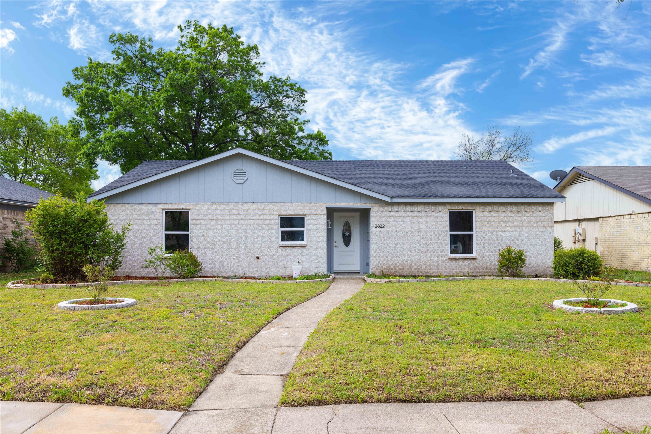 2822 Chariot Lane Garland TX 75044