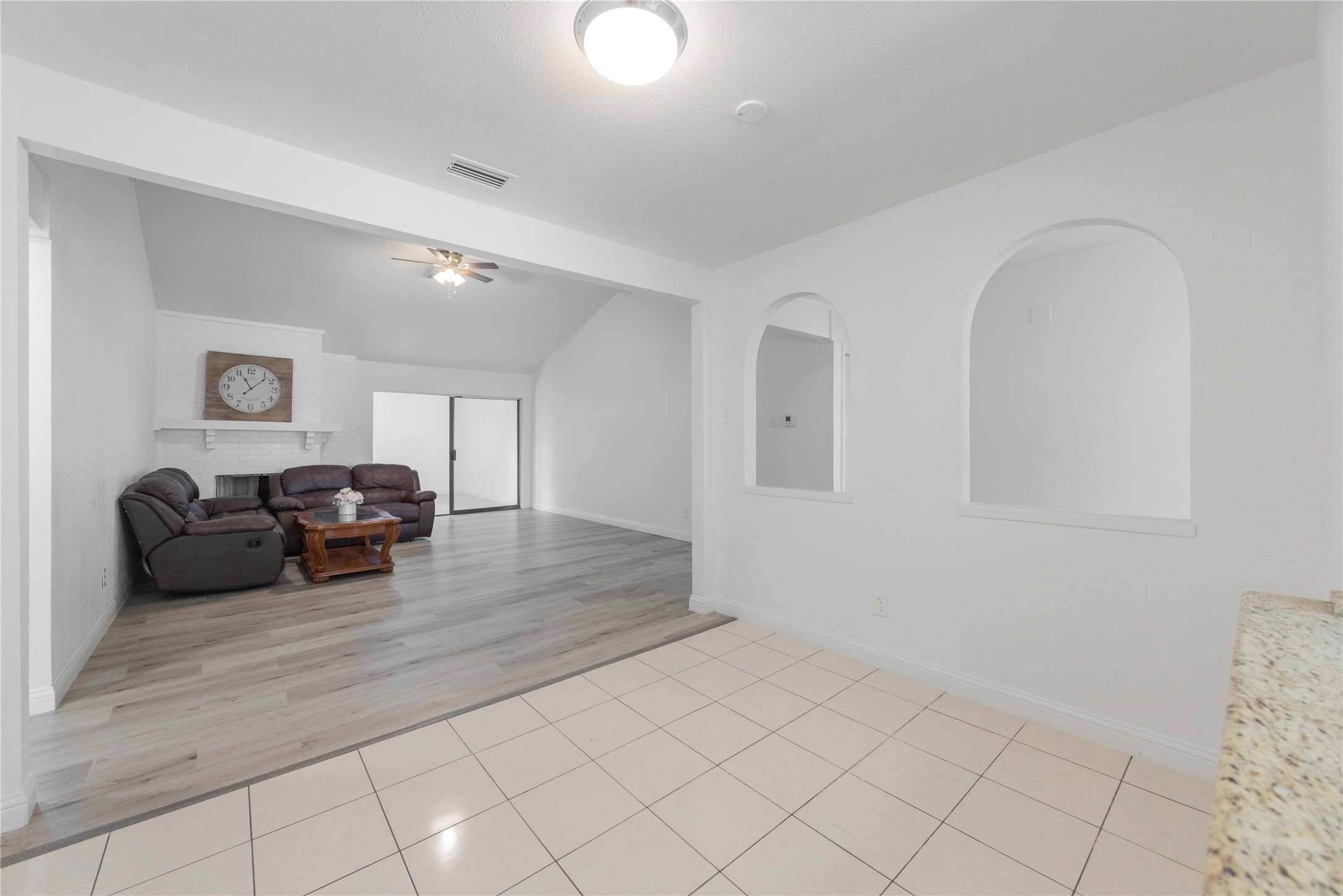2822 Chariot Lane Garland TX 75044