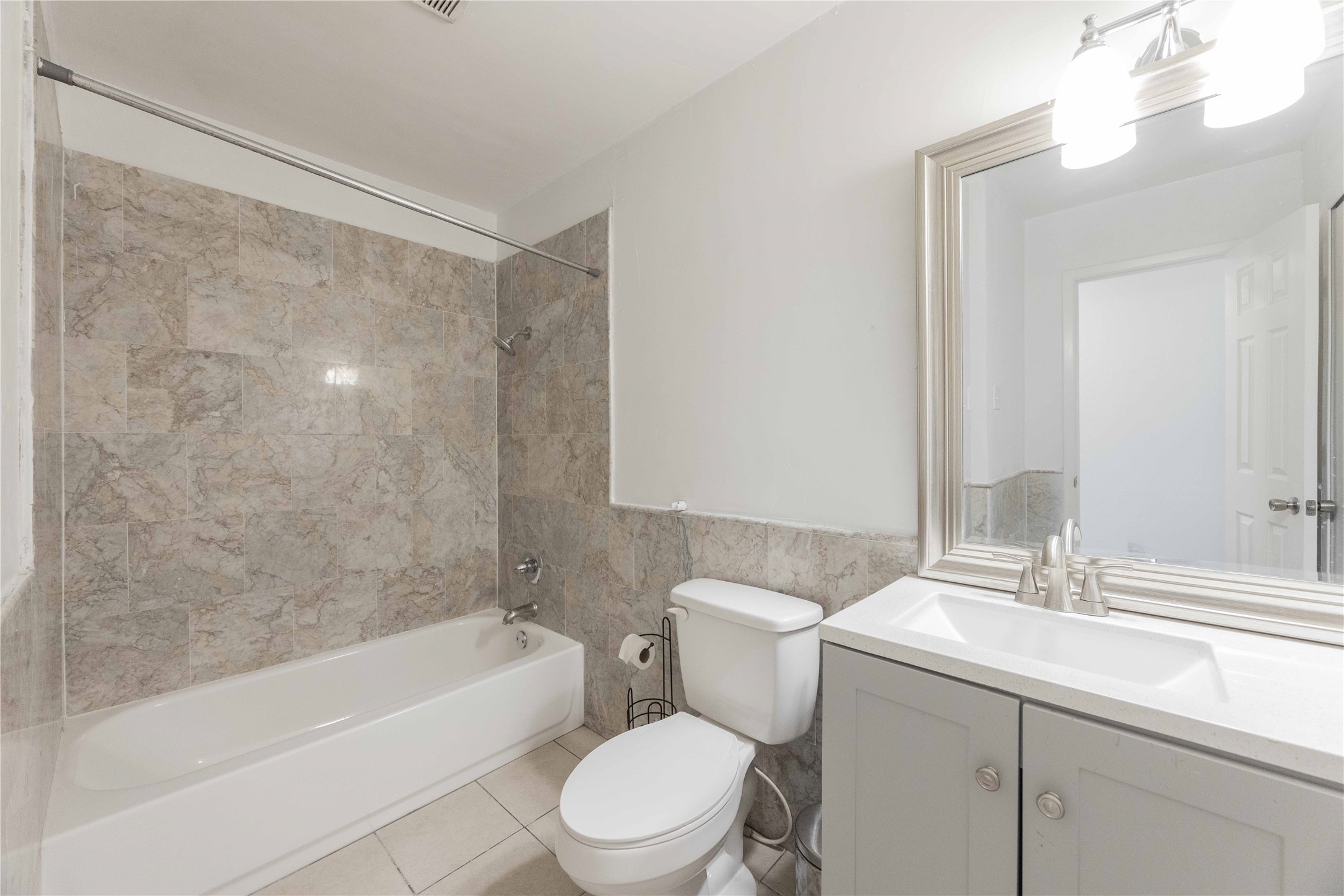 2822 Chariot Lane Garland TX 75044
