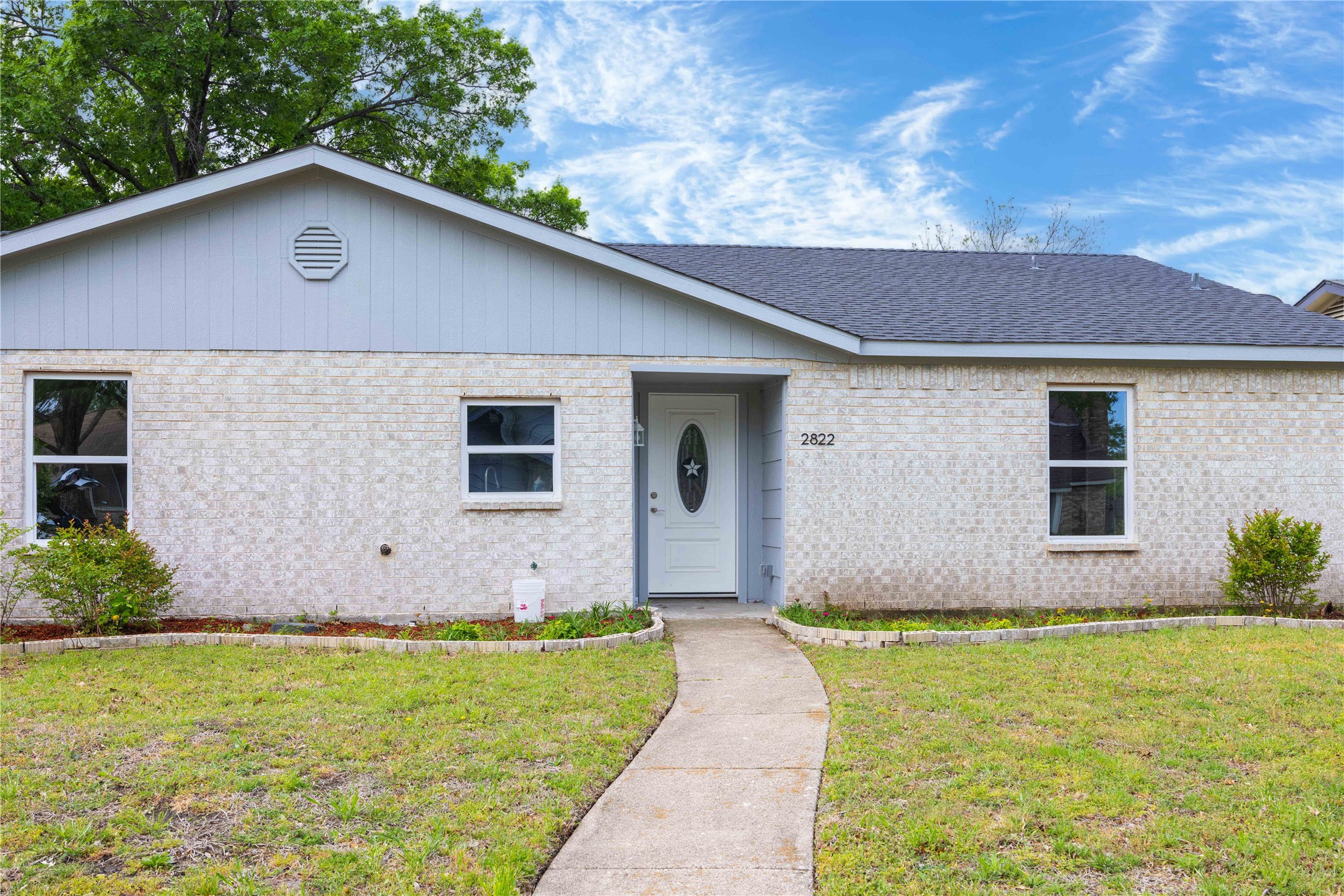 2822 Chariot Lane Garland TX 75044