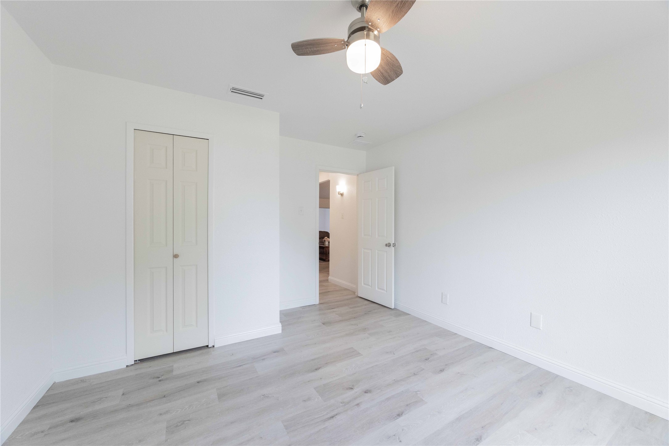 2822 Chariot Lane Garland TX 75044