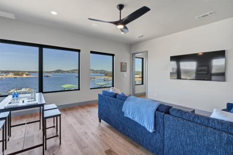 1009 Cardinal Cove Graford TX 76449