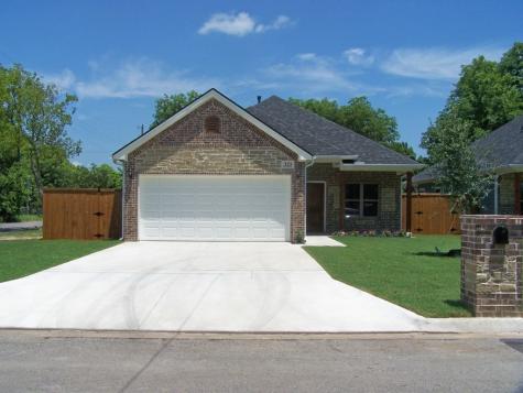 323 N Andrews Avenue Sherman TX 75090