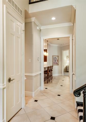 7233 Helsem Bend Dallas TX 75230