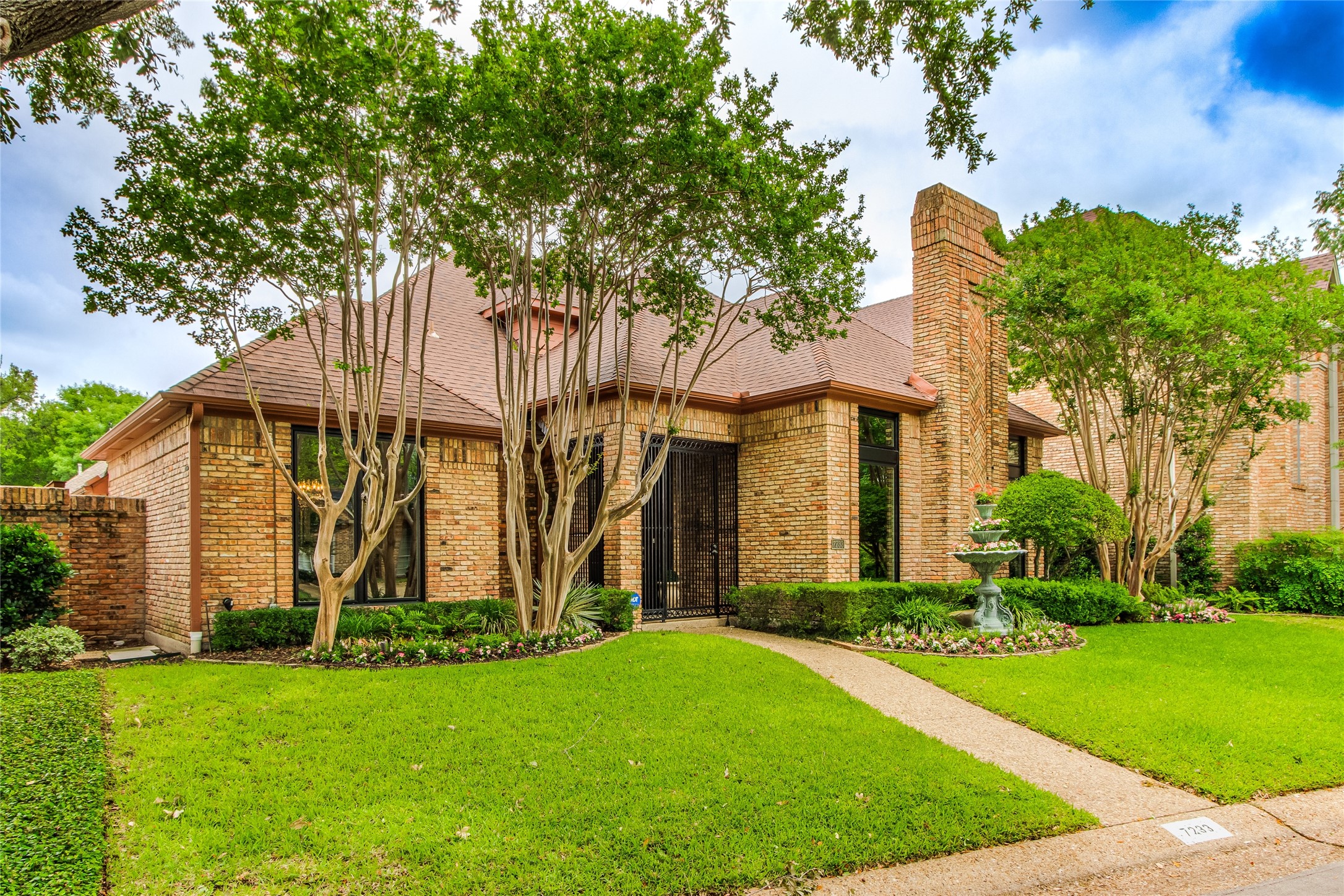 7233 Helsem Bend Dallas TX 75230