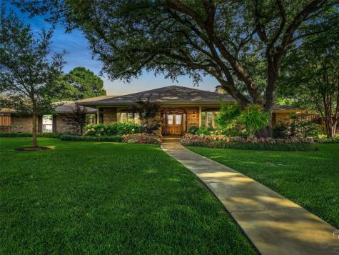 3988 Courtshire Drive Dallas TX 75229