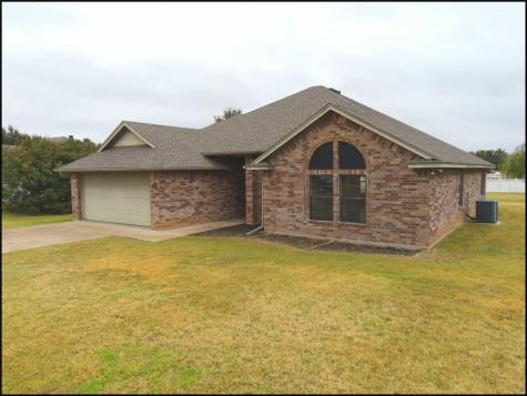 605 Parker Lane Granbury TX 76048