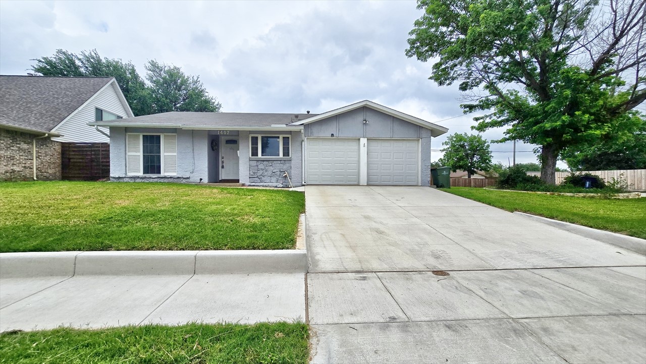 1407 Milam Way Carrollton TX 75006