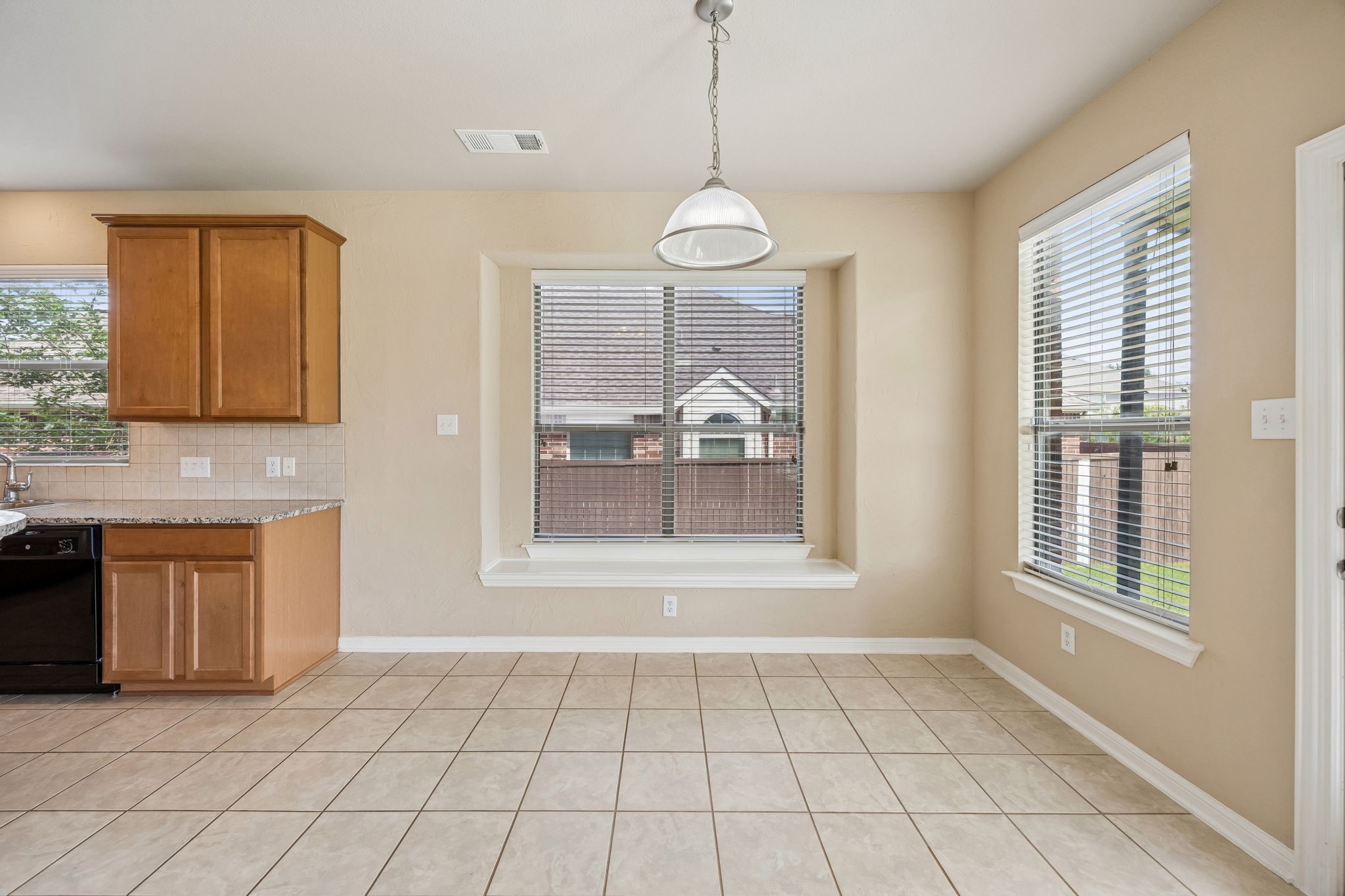 4712 Kestrel Street Grand Prairie TX 75052