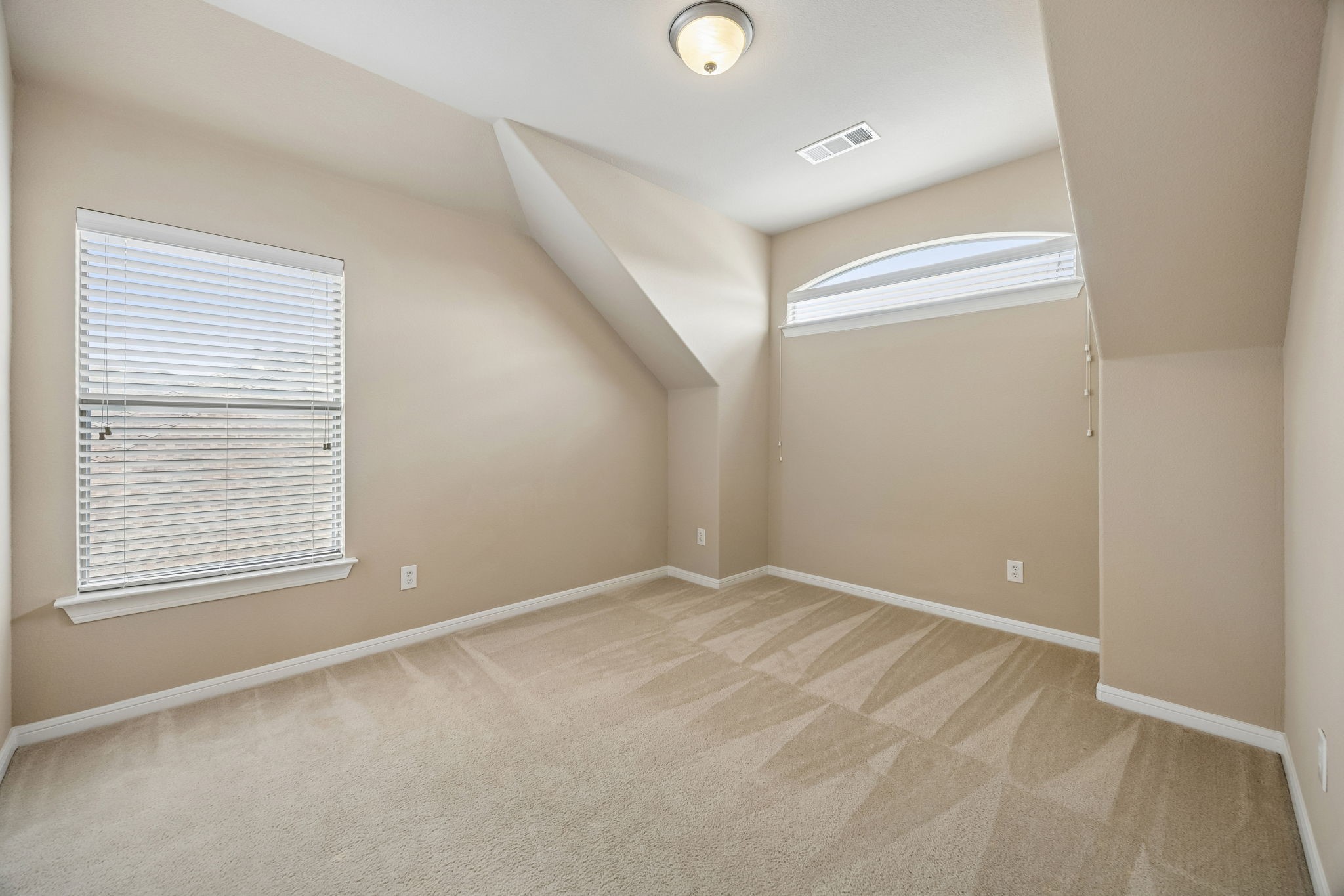 4712 Kestrel Street Grand Prairie TX 75052