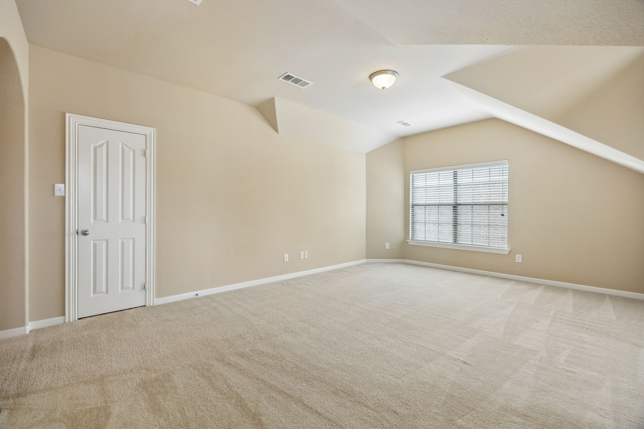 4712 Kestrel Street Grand Prairie TX 75052