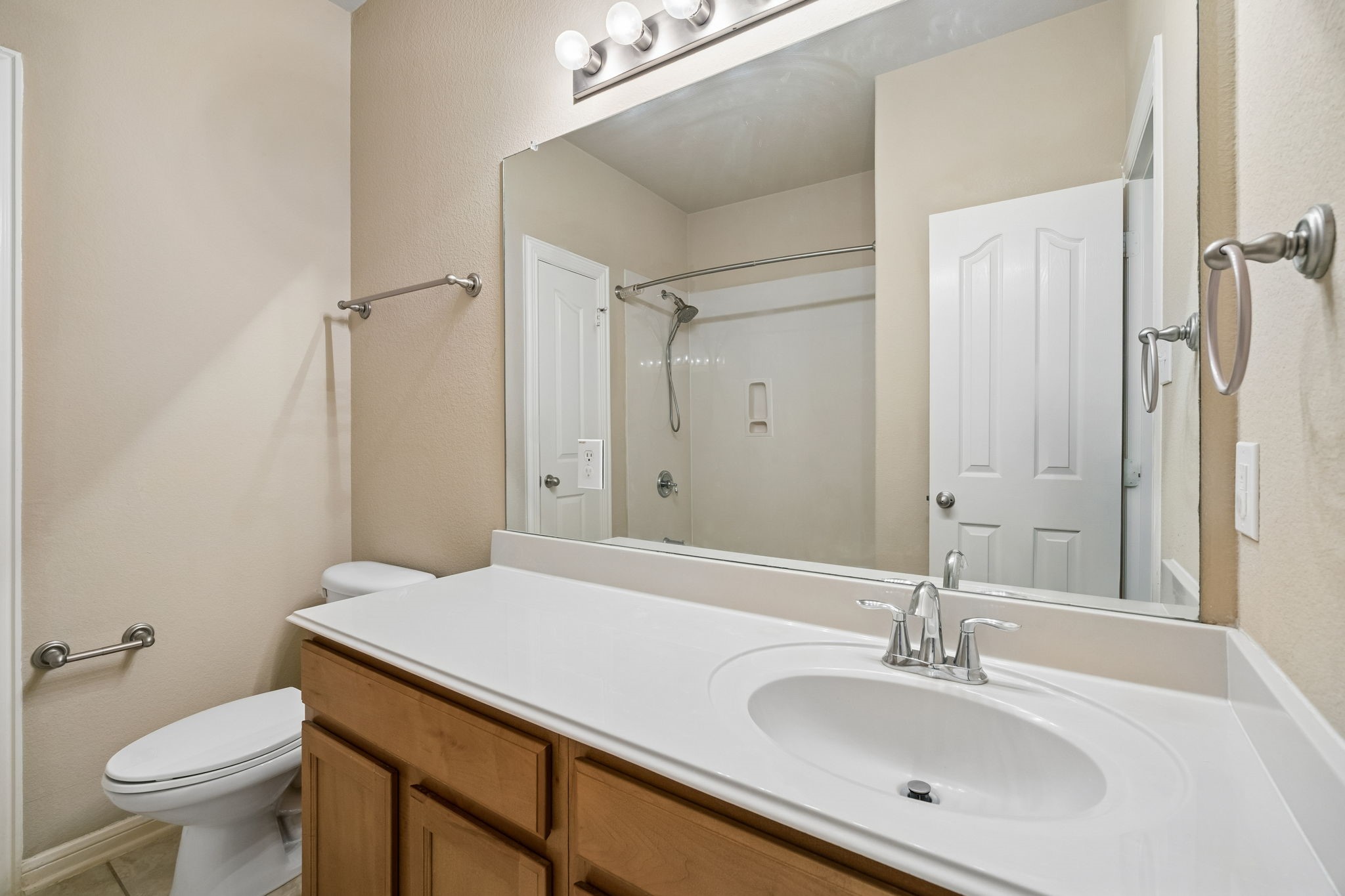 4712 Kestrel Street Grand Prairie TX 75052