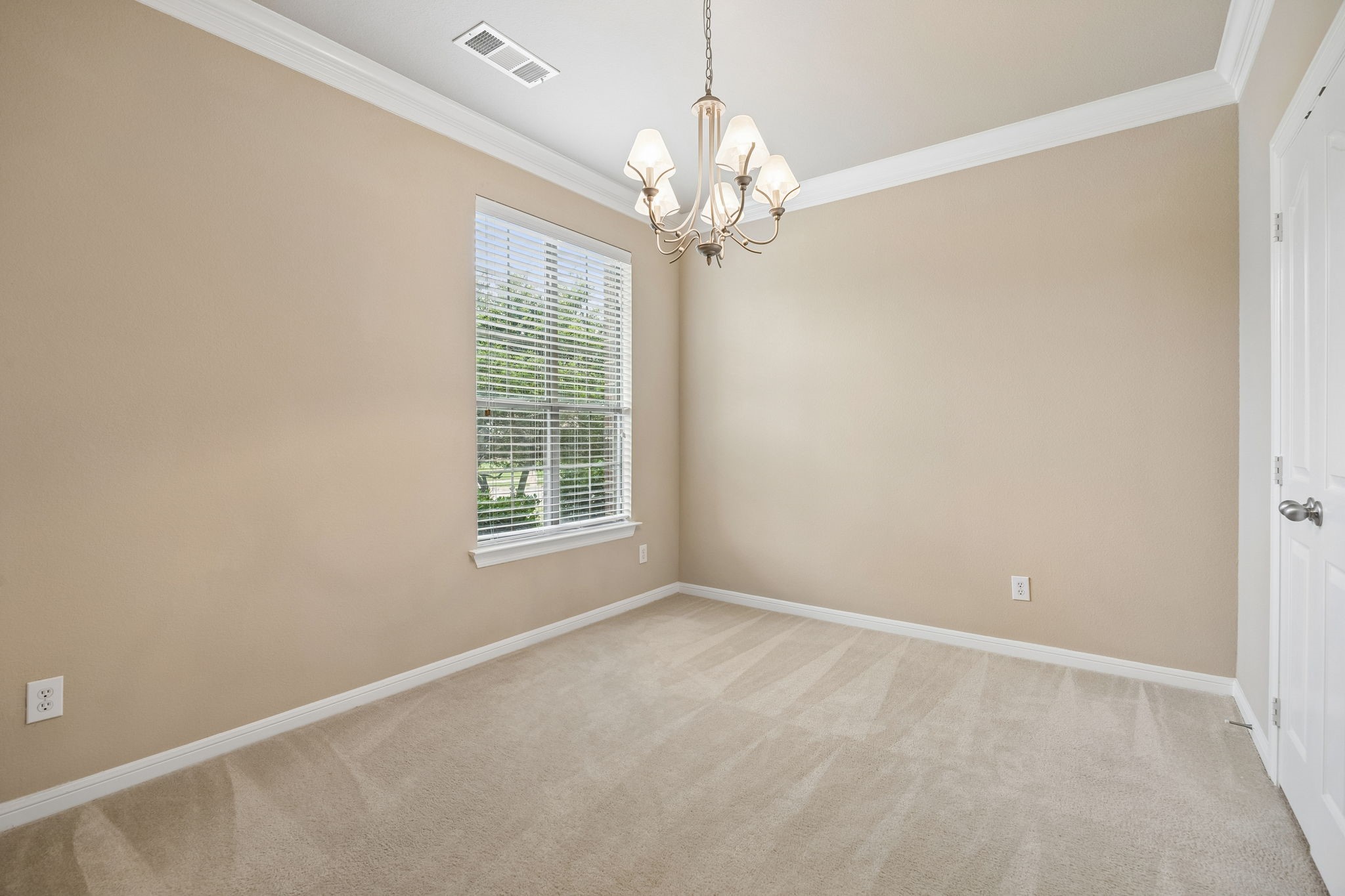 4712 Kestrel Street Grand Prairie TX 75052