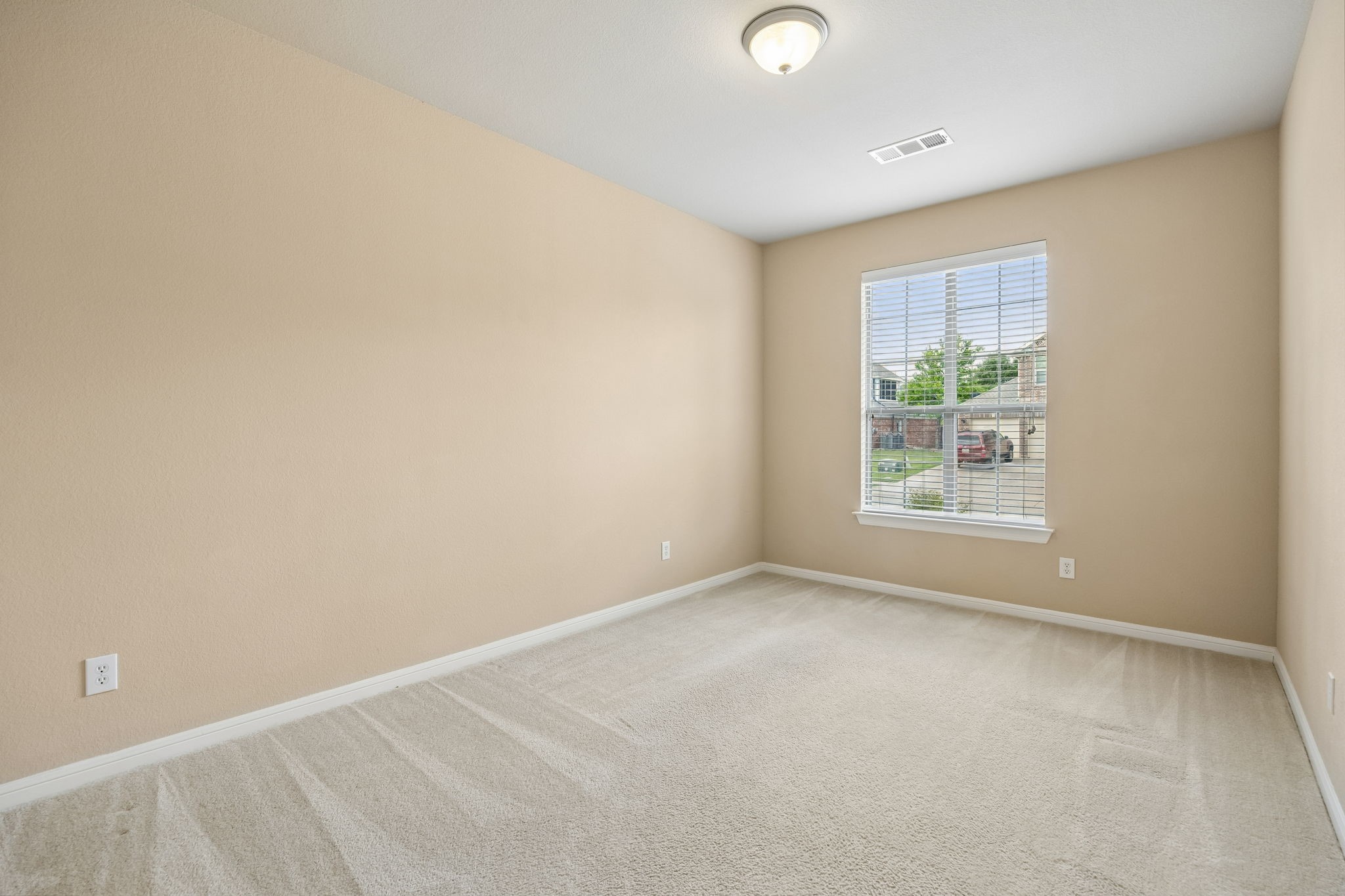 4712 Kestrel Street Grand Prairie TX 75052