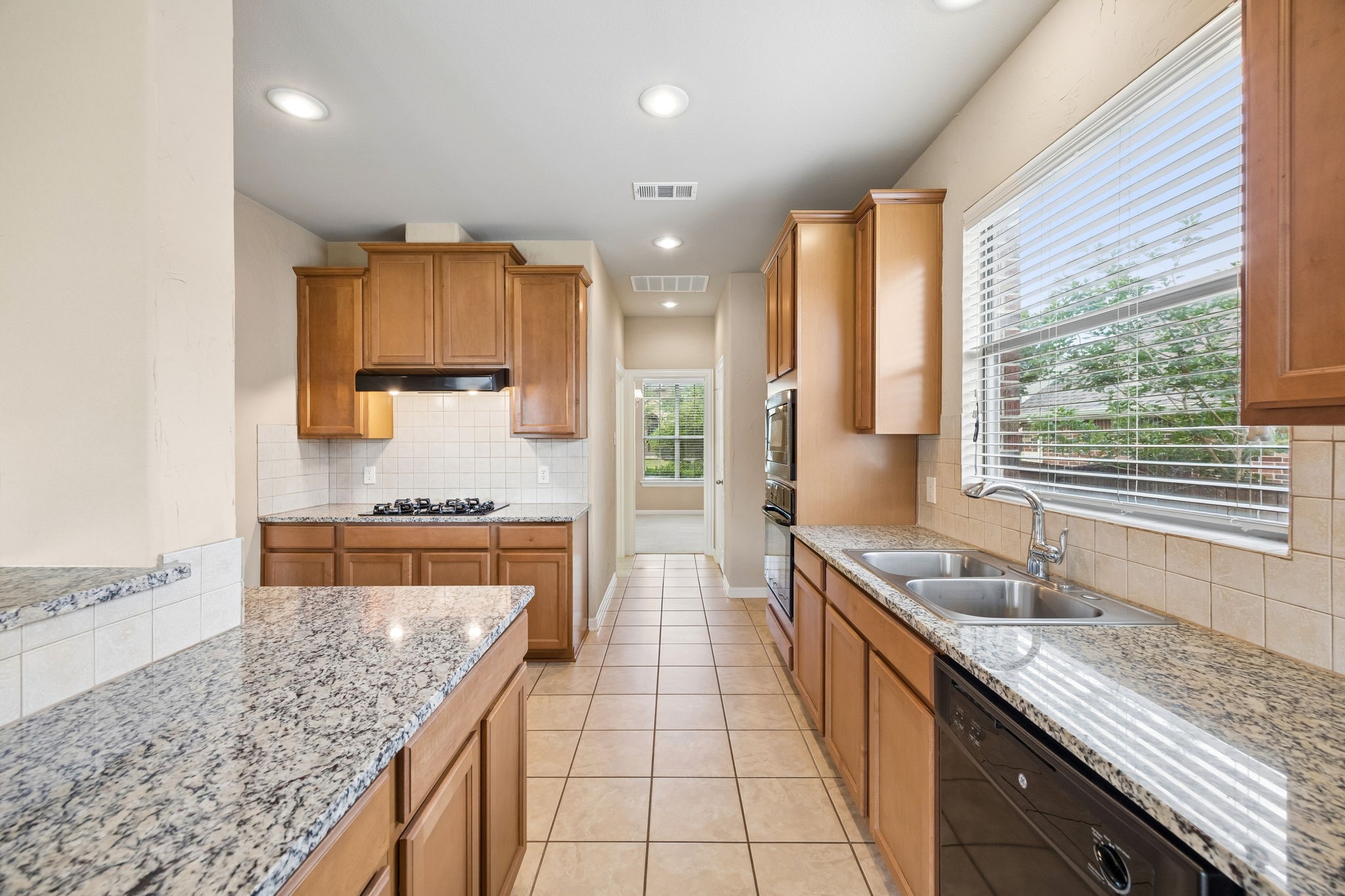 4712 Kestrel Street Grand Prairie TX 75052