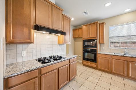 4712 Kestrel Street Grand Prairie TX 75052