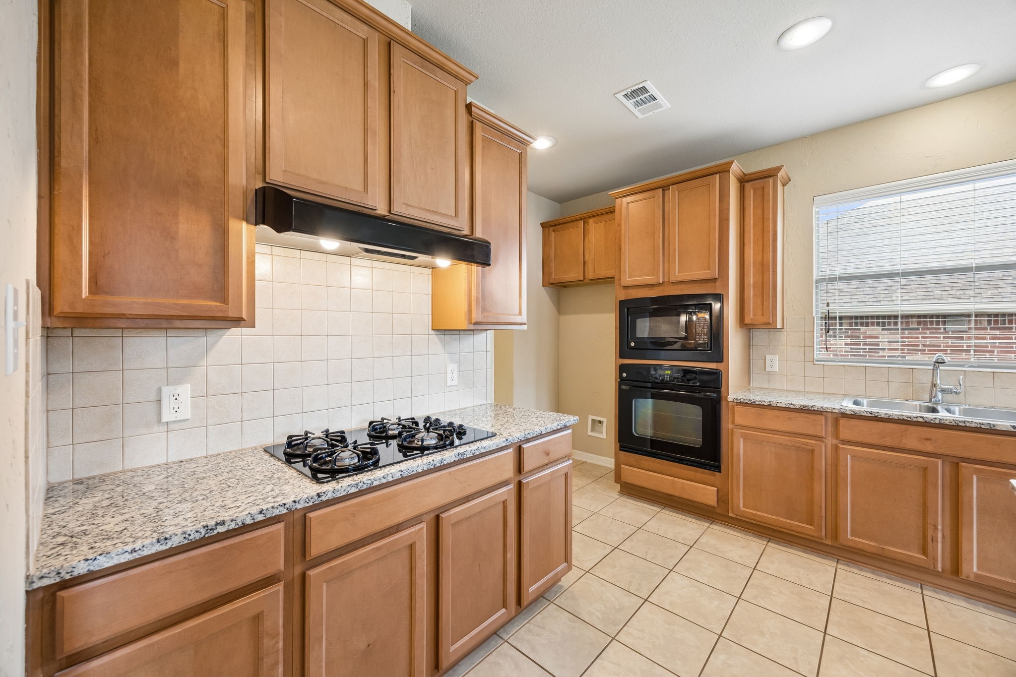 4712 Kestrel Street Grand Prairie TX 75052