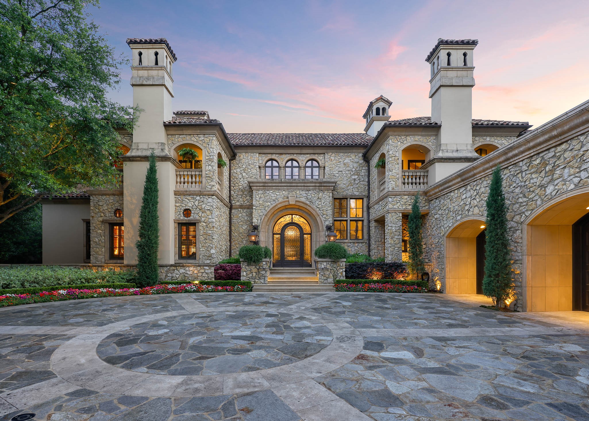 15 Robledo Drive Dallas TX 75230