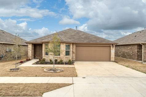 16617 Porterfield Lane Justin TX 76247