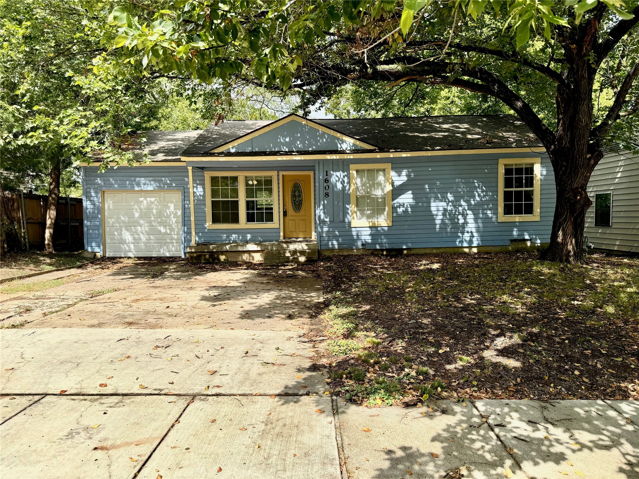 1608 Connally Terrace Arlington TX 76010
