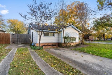 1241 Clarice Street Grand Prairie TX 75051