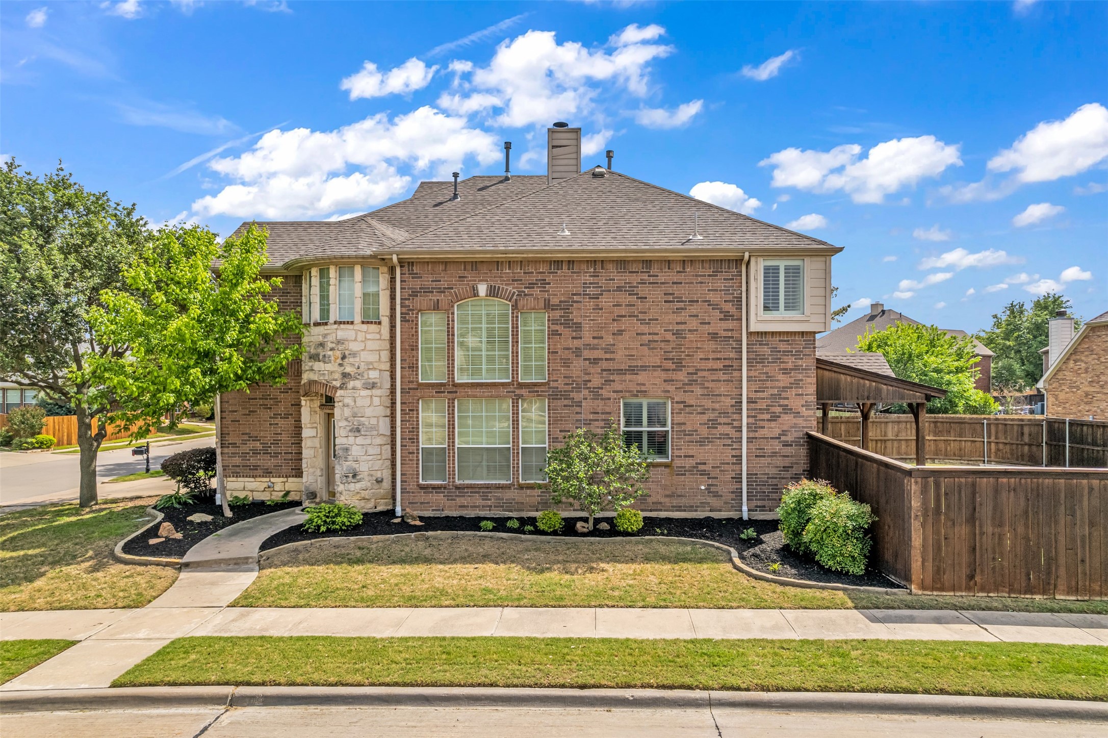 2007 Chittam Drive Euless TX 76039