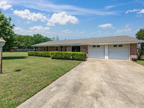 1312 Rock Street Bowie TX 76230
